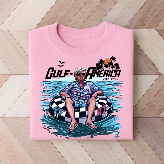 Light pink T-shirt with summer retro beach graphic and palm tree design