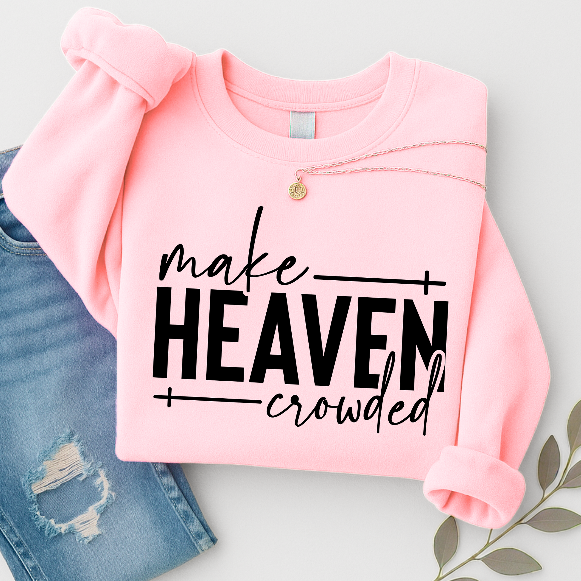 Pink Make Heaven Crowded sweatshirt casual women’s outfit